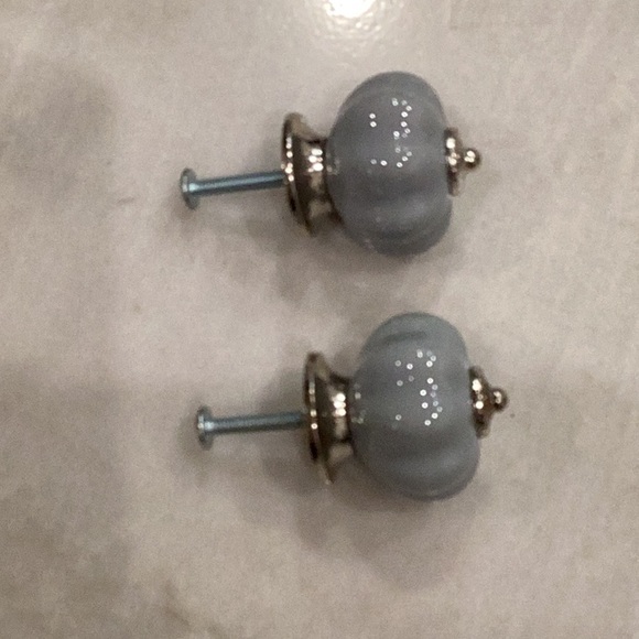 Two Anthro drawer knobs - Picture 2 of 2